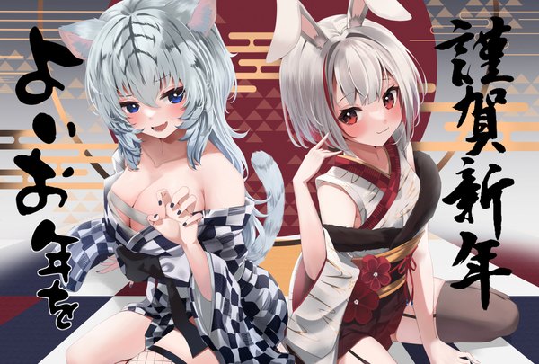 Anime-Bild 2039x1378 mit original li zhu long hair blush highres short hair breasts open mouth blue eyes light erotic red eyes large breasts sitting multiple girls animal ears silver hair tail traditional clothes :d japanese clothes