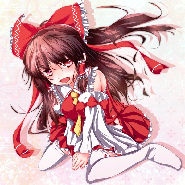 Anime picture 1600x1600 with touhou hakurei reimu furaido single long hair blush open mouth black hair red eyes miko girl thighhighs bow hair bow detached sleeves white thighhighs necktie