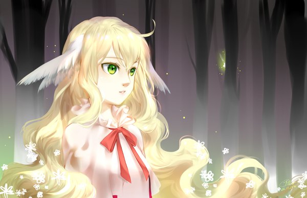 Anime picture 2592x1675 with fairy tail mavis vermillion nguyen ree single long hair fringe highres blonde hair hair between eyes green eyes signed looking away upper body ahoge outdoors parted lips night dated wavy hair fantasy