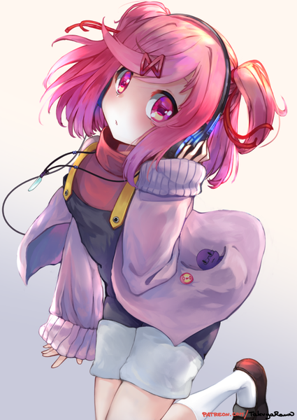 Anime-Bild 666x941 mit doki doki literature club natsuki (doki doki literature club) takuyarawr single tall image looking at viewer fringe short hair simple background standing signed pink hair long sleeves pink eyes two side up alternate costume gradient background sleeves past wrists standing on one leg hand on headphones