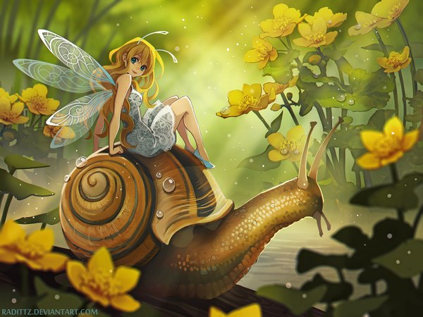 Anime picture 1600x1200 with original radittz long hair looking at viewer blue eyes blonde hair smile sitting bent knee (knees) looking back aqua eyes sunlight turning head fantasy nature insect wings butterfly wings fairy antennae girl