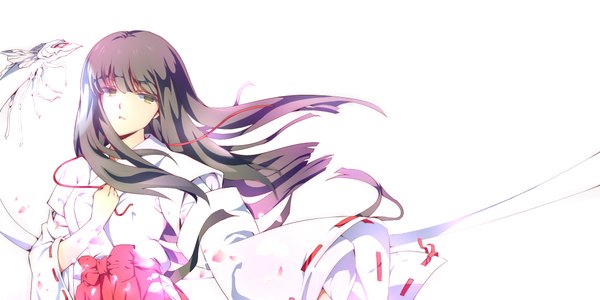 Anime picture 2000x1000 with inuyasha kikyou (inuyasha) single long hair fringe highres breasts simple background brown hair wide image white background green eyes looking away traditional clothes wide sleeves miko girl ribbon (ribbons)