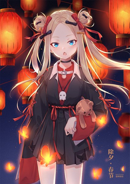 Anime-Bild 921x1300 mit fate (series) fate/grand order abigail williams (fate) medjed ge zhong kuaile single long hair tall image looking at viewer blush fringe open mouth blue eyes blonde hair standing twintails holding signed payot long sleeves