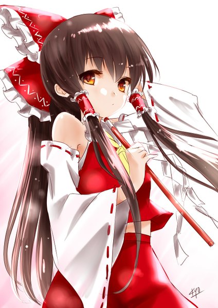 Anime picture 1024x1448 with touhou hakurei reimu suzumiya kyo (kyo21413) single long hair tall image looking at viewer simple background brown hair white background signed traditional clothes japanese clothes orange eyes arm behind head miko girl skirt bow hair bow