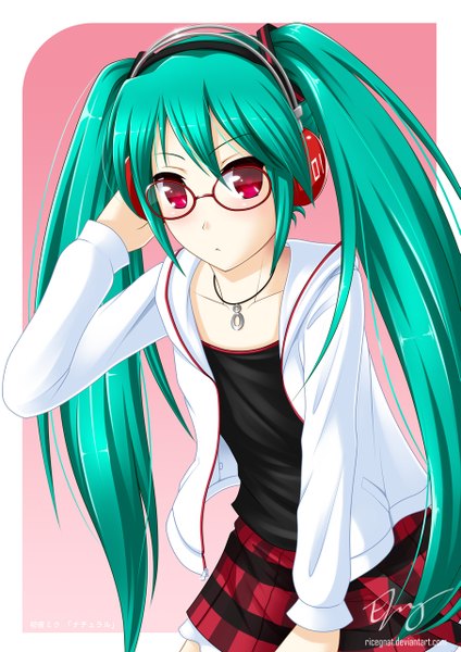 Anime picture 905x1280 with project diva vocaloid kocchi muite baby (vocaloid) hatsune miku ricegnat single long hair tall image red eyes twintails pleated skirt green hair girl skirt glasses headphones pendant