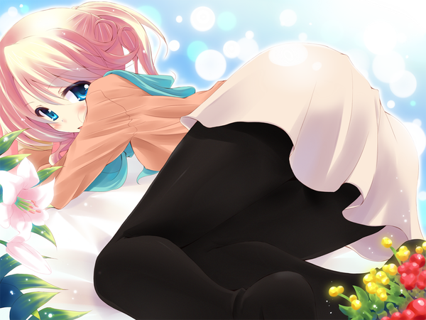 Anime picture 1333x1000 with komone ushio blue eyes light erotic pink hair ass pantyhose eshia