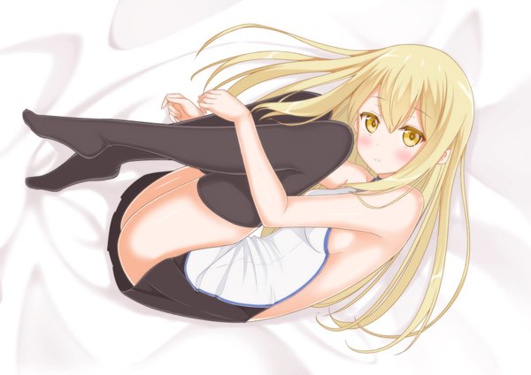 Anime picture 1771x1254 with dungeon ni deai wo motomeru no wa machigatteiru darou ka j.c. staff aiz wallenstein karutamo single long hair looking at viewer blush highres light erotic blonde hair yellow eyes lying on side girl thighhighs black thighhighs