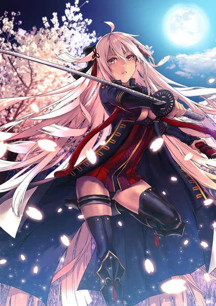 Anime picture 905x1280 with fate (series) fate/grand order okita souji (fate) (all) okita souji alter (fate) applekun single tall image fringe breasts light erotic hair between eyes standing holding brown eyes looking away cloud (clouds) ahoge white hair very long hair parted lips