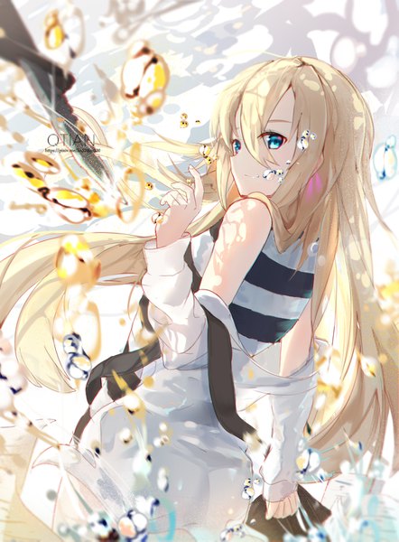 Anime picture 1128x1531 with satsuriku no tenshi ray (satsuriku no tenshi) lm520lm520 single long hair tall image looking at viewer blue eyes blonde hair looking back from behind open clothes shadow striped girl water drop