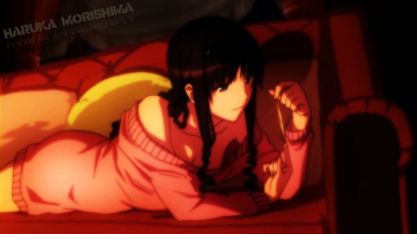 Anime picture 1280x720 with amagami morishima haruka long hair black hair wide image lying black eyes girl sweater couch