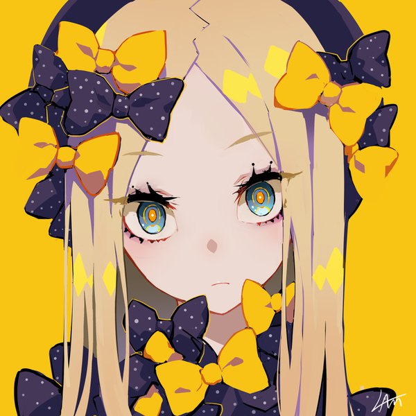 Anime picture 1500x1500 with fate (series) fate/grand order abigail williams (fate) lam (ramdayo) single long hair looking at viewer blue eyes blonde hair simple background signed head tilt portrait face yellow background girl bow hair bow hat