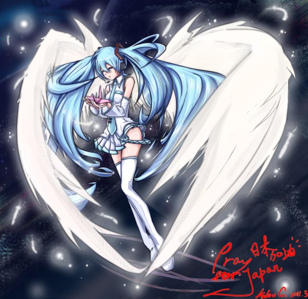 イラスト 1800x1743 と ボーカロイド 初音ミク deathklovc ソロ 長髪 highres 青い目 ツインテール signed 青い髪 女の子 ストッキング 袖だけ ミニスカート 白いストッキング 翼 ヘッドフォン 羽