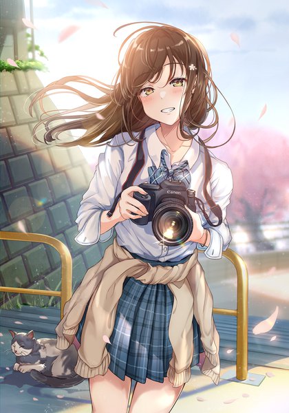 Anime-Bild 1400x2000 mit original hisao 0111 single long hair tall image looking at viewer blush fringe smile brown hair standing holding brown eyes yellow eyes sky cloud (clouds) outdoors head tilt pleated skirt hair flower