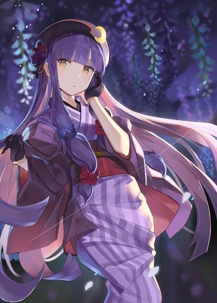 Anime-Bild 1142x1594 mit touhou patchouli knowledge rin falcon single long hair tall image fringe yellow eyes purple hair blunt bangs traditional clothes japanese clothes alternate costume striped hand on face tress ribbon girl gloves flower (flowers) bow