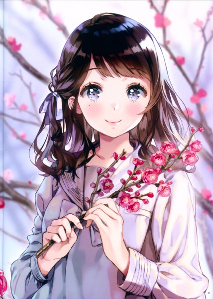 Anime-Bild 2000x2805 mit original ancotaku single long hair tall image looking at viewer blush fringe highres blue eyes black hair smile holding upper body outdoors braid (braids) long sleeves blurry scan mole