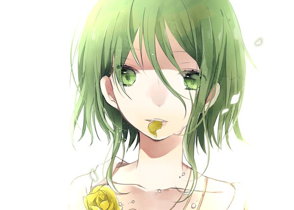 Anime picture 2000x1431 with vocaloid gumi hachimitsu honey single fringe highres short hair simple background hair between eyes white background holding green eyes looking away green hair mouth hold portrait girl flower (flowers) petals rose (roses)