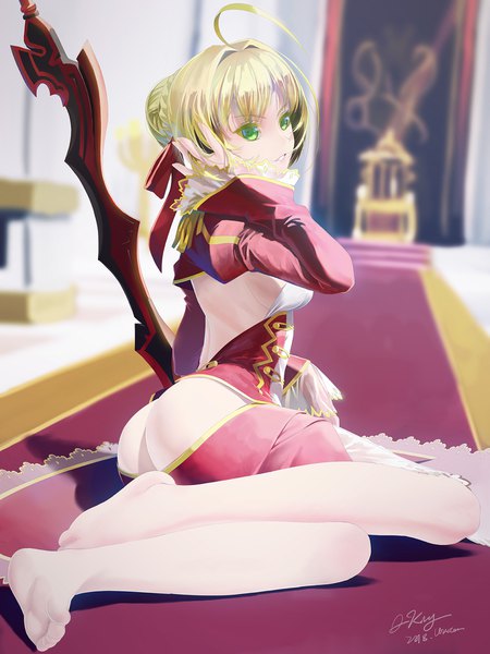 Anime picture 1440x1920 with fate (series) fate/grand order fate/extra nero claudius (fate) nero claudius (fate/extra) okingjo single tall image looking at viewer fringe short hair breasts light erotic blonde hair sitting green eyes signed full body ahoge ass