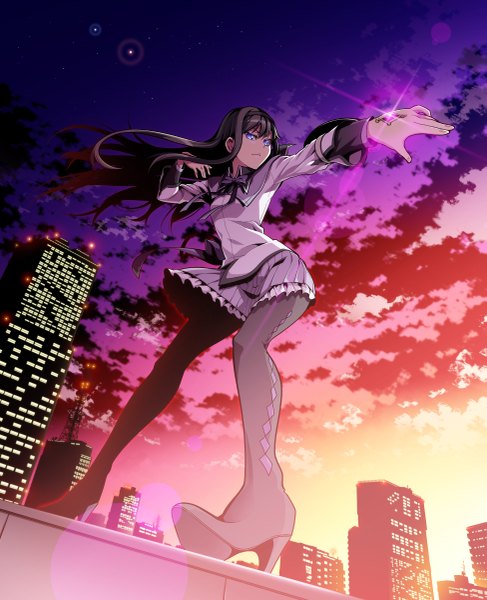 Anime picture 1950x2400 with mahou shoujo madoka magica shaft (studio) akemi homura uousa single long hair tall image looking at viewer highres black hair purple eyes sky cloud (clouds) wind evening sunset cityscape girl pantyhose hairband