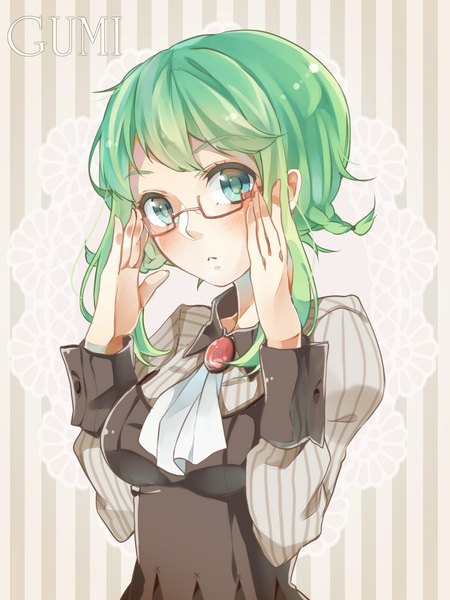 イラスト 700x933 と ボーカロイド gumi カヤイ脳 ソロ 長身像 カメラ目線 赤面 前髪 短い髪 おっぱい 緑の目 upper body 三つ編み parted lips head tilt green hair puffy sleeves character names ストライプ floral background