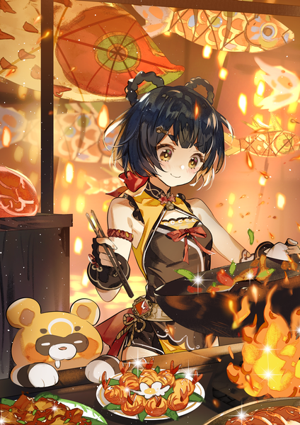 Anime picture 2480x3508 with genshin impact xiangling (genshin impact) guoba (genshin impact) zishengtian123 single tall image highres short hair black hair smile yellow eyes sparkle sleeveless looking down cooking girl animal food fish (fishes) fire