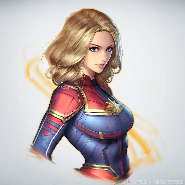 イラスト 800x800 と marvel comics captain marvel ms.マーベル nudtawut thongmai ソロ カメラ目線 短い髪 青い目 simple background 金髪 upper body parted lips lips realistic grey background watermark eyeshadow superhero 女の子 ボディースーツ