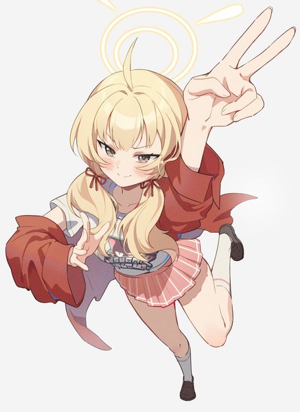 Anime-Bild 1155x1586 mit blue archive yoshimi (blue archive) yoshimi (band) (blue archive) hoshiko (419401x) single long hair tall image simple background blonde hair smile standing white background twintails full body ahoge pleated skirt from above low twintails official alternate costume victory