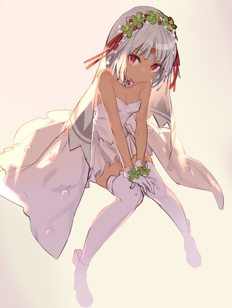 Anime picture 1508x2000 with fate (series) fate/grand order fate/extra fate/extella fate/extella link altera (fate) altera larva aida (chinhung0612) single tall image looking at viewer fringe short hair breasts light erotic simple background smile red eyes bare shoulders cleavage