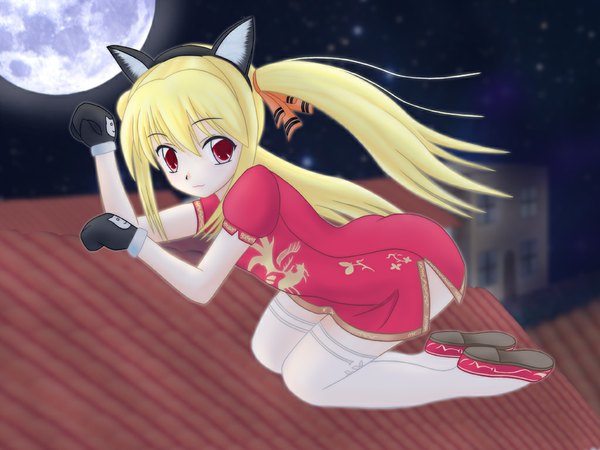 Anime picture 1024x768 with pangya kooh long hair blonde hair red eyes twintails animal ears cat ears night chinese clothes :3 gloves ribbon (ribbons) socks moon chinese dress