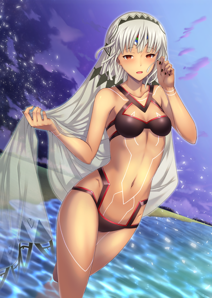 Аниме картинка 1424x2000 с fate (series) fate/grand order altera (fate) emanon123 один (одна) высокое изображение смотрит на зрителя румянец чёлка короткие волосы открытый рот лёгкая эротика красные глаза небо облако (облака) белые волосы лак на ногтях ногти ночь голландский угол