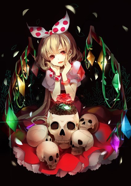 Anime picture 1000x1412 with touhou flandre scarlet yukizakura (neon-neon) single tall image short hair open mouth smile red eyes brown hair girl flower (flowers) bow hair bow petals bracelet rose (roses) skull