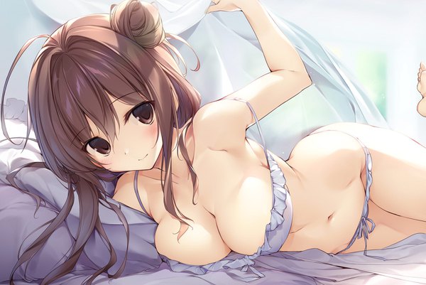 Anime picture 1495x1000 with original karory single long hair looking at viewer blush fringe breasts light erotic hair between eyes brown hair large breasts holding brown eyes payot ahoge bent knee (knees) lying barefoot arm up