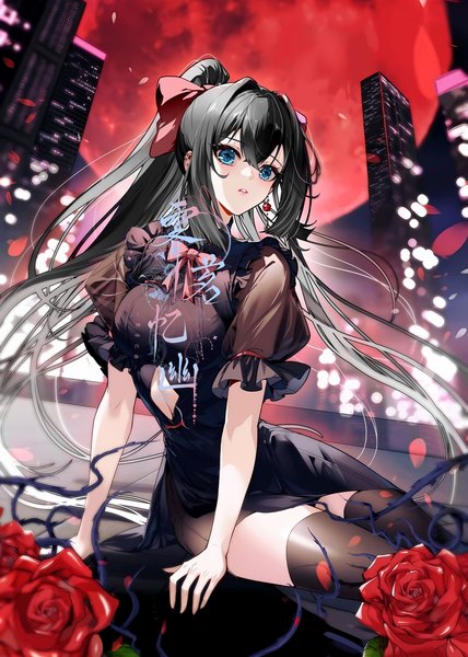 Anime-Bild 1371x1920 mit douluo continent tang ya (douluo dalu) dr. daji single long hair tall image fringe blue eyes black hair hair between eyes sitting payot looking away outdoors ponytail parted lips multicolored hair arm support short sleeves copyright name