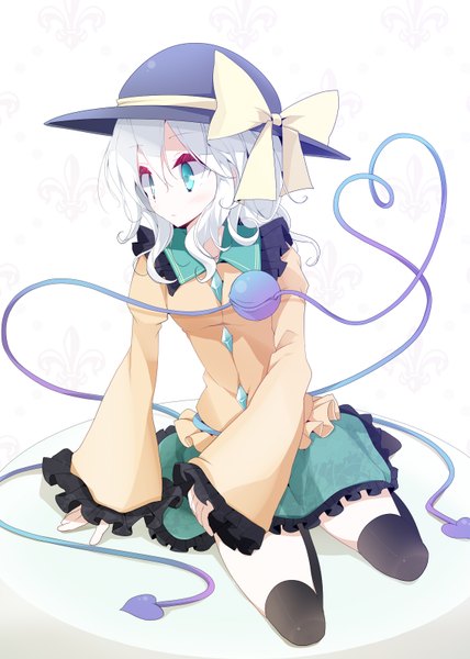 Anime picture 1142x1600 with touhou komeiji koishi oouso (usotsukiya) single long hair tall image blue eyes white background white hair girl thighhighs bow black thighhighs hat