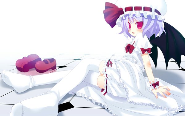Anime picture 1000x625 with touhou remilia scarlet meito (maze) single blush short hair open mouth red eyes wide image purple hair legs girl thighhighs dress bow white thighhighs wings frills bonnet