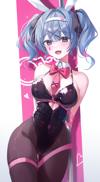 Anime-Bild 2210x4000 mit vocaloid rabbit hole (vocaloid) hatsune miku myowa single tall image looking at viewer blush fringe highres short hair breasts open mouth light erotic simple background smile large breasts twintails bare shoulders animal ears
