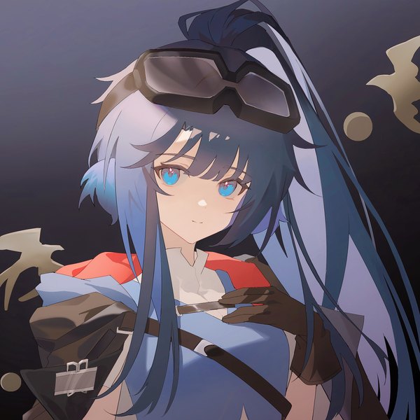 Anime-Bild 2500x2500 mit arknights astgenne (arknights) pingdiguo single long hair looking at viewer fringe highres blue eyes simple background hair between eyes blue hair upper body light smile side ponytail hand on chest dark background goggles on head girl gloves