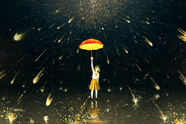Anime-Bild 1000x667 mit original gemi single fringe short hair sky full body night reflection meteor rain girl uniform school uniform water star (stars) umbrella