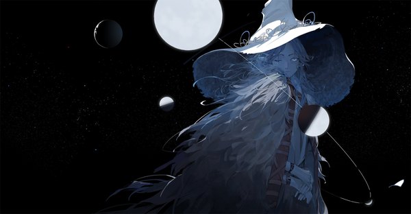 Аниме картинка 2500x1298 с elden ring ranni the witch saberiii один (одна) длинные волосы смотрит на зрителя высокое разрешение голубые глаза широкое изображение стоя синие волосы один глаз закрыт синяя кожа дополнительные руки девушка шляпа луна ведьмина шляпа полная луна