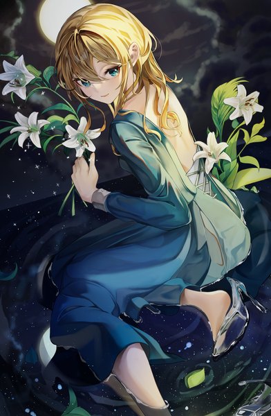 Anime picture 2418x3700 with original rosu 1109 single long hair tall image looking at viewer fringe highres blonde hair hair between eyes sitting holding full body long sleeves looking back aqua eyes from behind high heels partially submerged back