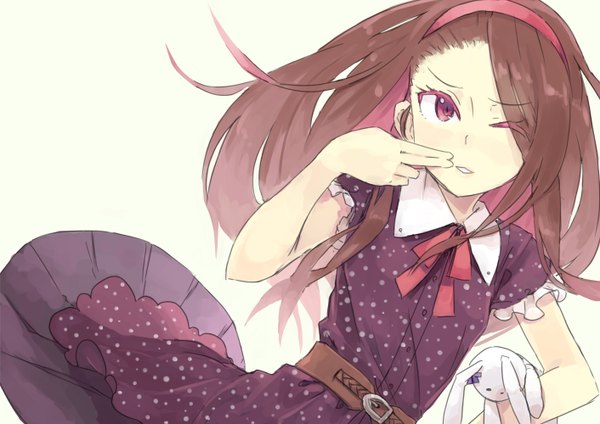 Anime-Bild 1412x1000 mit idolmaster idolmaster (classic) minase iori tai0201 single long hair fringe simple background brown hair white background purple eyes one eye closed wink hair over one eye dutch angle girl dress hairband toy stuffed animal