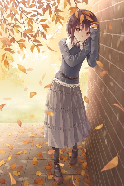 Anime picture 800x1200 with original tokumaru single tall image looking at viewer fringe short hair standing purple eyes purple hair girl skirt plant (plants) pantyhose tree (trees) shoes belt leaf (leaves) wall brooch