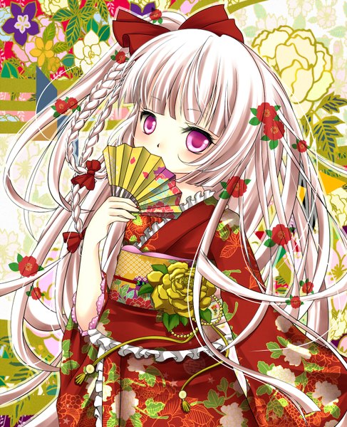 Аниме картинка 1300x1600 с touhou fujiwara no mokou harukaruha (artist) один (одна) длинные волосы высокое изображение смотрит на зрителя белые волосы коса (косы) японская одежда розовые глаза девушка оби веер юката
