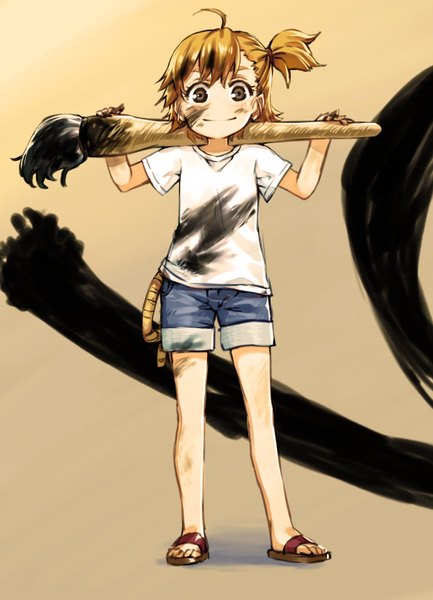 Anime picture 600x830 with barakamon kotoishi naru benitama single tall image looking at viewer fringe short hair simple background smile brown hair standing ahoge black eyes one side up brown background girl shorts t-shirt paintbrush