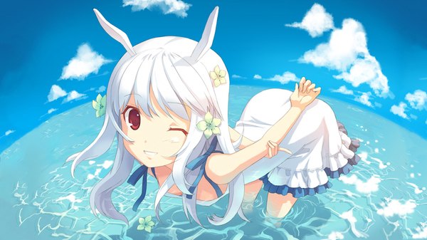 Anime picture 1920x1080 with dj max dj max portable suee h2so4 single long hair looking at viewer fringe highres smile wide image standing bare shoulders animal ears sky cloud (clouds) white hair one eye closed pink eyes hair flower