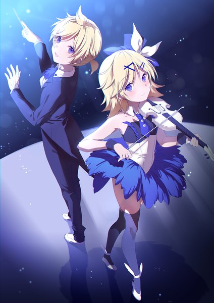 Anime picture 1378x1949 with vocaloid kagamine rin kagamine len hmniao tall image looking at viewer blush short hair blue eyes standing holding full body ahoge looking back from above arms up sparkle reflection low ponytail siblings