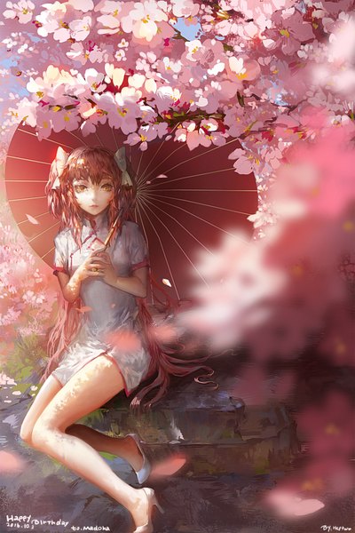 Anime picture 1260x1890 with mahou shoujo madoka magica shaft (studio) kaname madoka goddess madoka blackrabbitsoul single long hair tall image sitting pink hair traditional clothes orange eyes cherry blossoms chinese clothes girl flower (flowers) bow hair bow petals umbrella