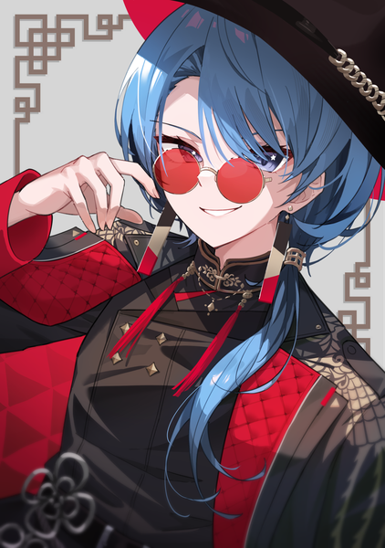 Anime-Bild 1200x1705 mit virtual youtuber hololive hoshimachi suisei hoshimachi suisei (8th costume) profnote single long hair tall image looking at viewer fringe blue eyes smile blue hair upper body hair over one eye grey background official alternate costume low ponytail clothes on shoulders girl
