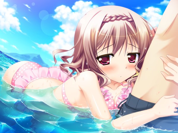 Anime picture 1600x1200 with koisuru koto to mitsu ketari! (game) blush short hair light erotic brown hair game cg sky cloud (clouds) braid (braids) pink eyes hug polka dot crown braid girl boy swimsuit bikini water polka dot bikini