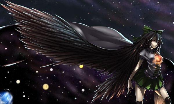 Anime picture 1800x1074 with touhou reiuji utsuho xxzero single long hair highres black hair red eyes wide image black wings space arm cannon reversed girl thighhighs skirt bow weapon black thighhighs hair bow