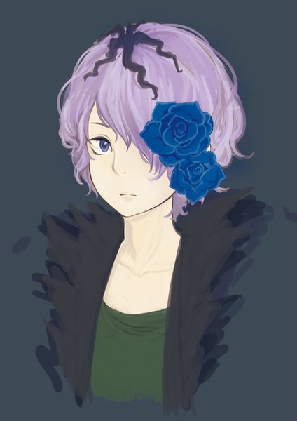 Anime-Bild 2480x3508 mit ib (game) garry (ib) ikoan single tall image looking at viewer fringe highres short hair simple background purple eyes purple hair upper body hair over one eye grey background portrait boy flower (flowers) rose (roses) blue rose